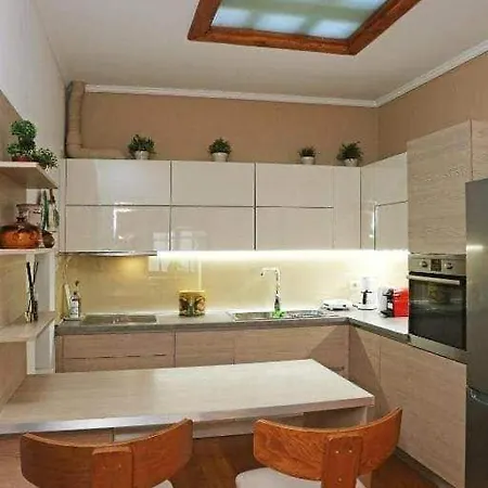 بيت للعطل Four Season Maison كافالا
